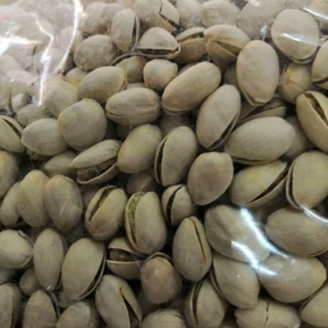 Pistachio Nuts Raw/ In shell/ Roasted sweet high quality and cheap Pistachio Nuts