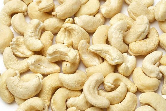 Raw Cashew Nuts For Sale  (ww320 ww180 ww240)